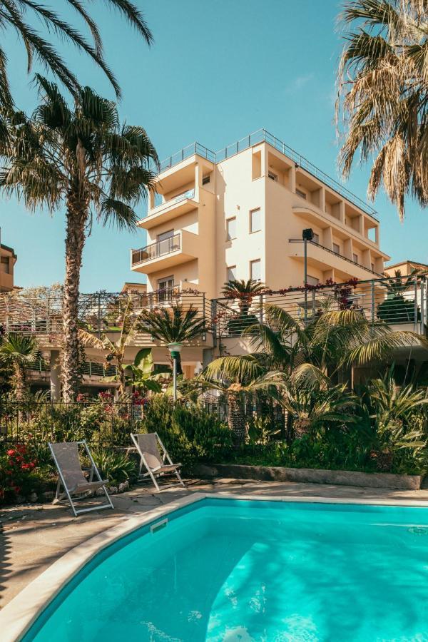 Hotel Residence La Palma Finale Ligure Eksteriør bilde