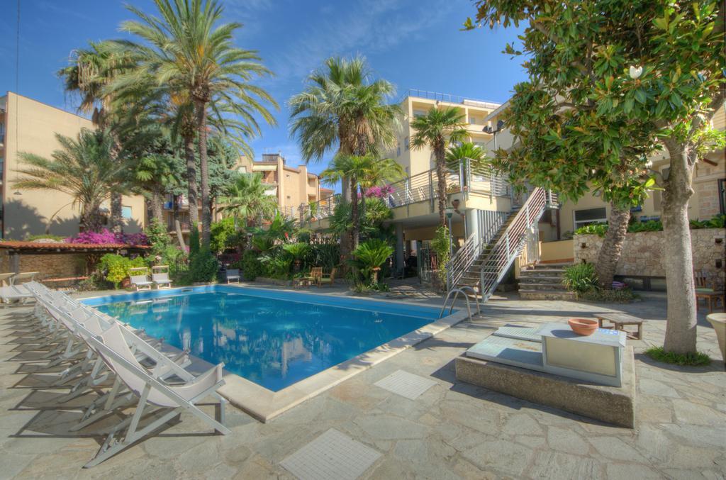 Hotel Residence La Palma Finale Ligure Eksteriør bilde