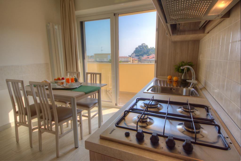 Hotel Residence La Palma Finale Ligure Eksteriør bilde